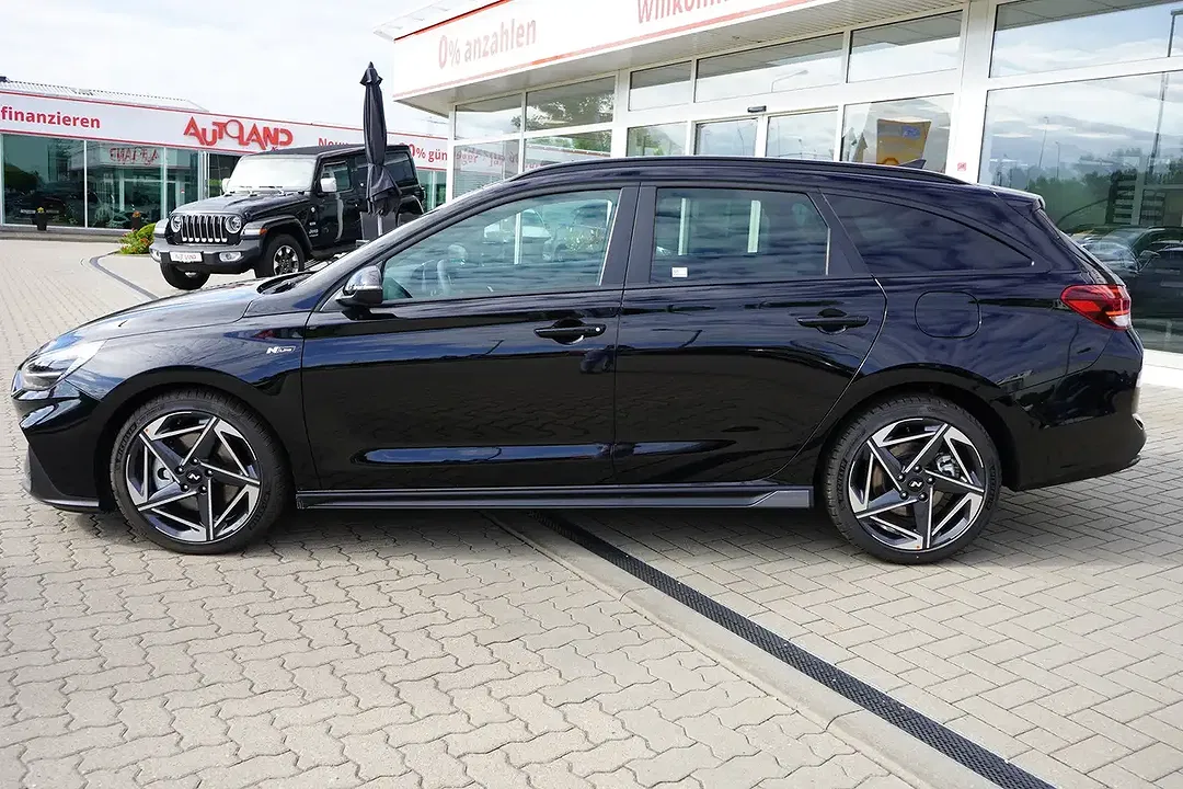 Hyundai i30 1.6 T-GDI AUT N Line cw - Thumbnail 1