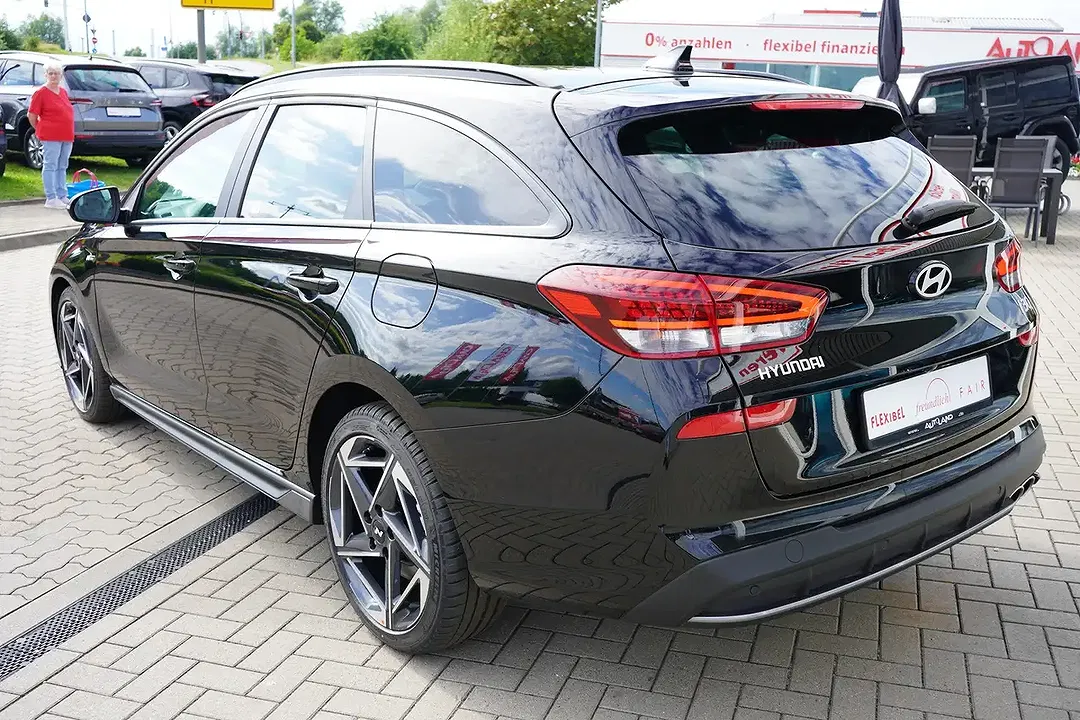 Hyundai i30 1.6 T-GDI AUT N Line cw - Thumbnail 2