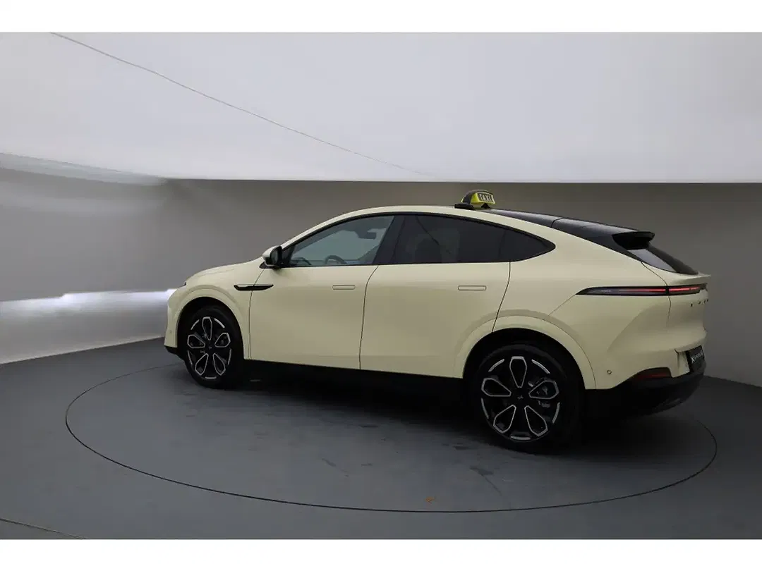 Xpeng G6 RWD Long Range - Thumbnail 4