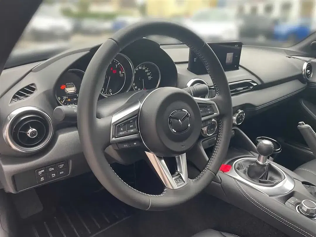 Mazda MX-5 Exclusive-Line - Thumbnail 10