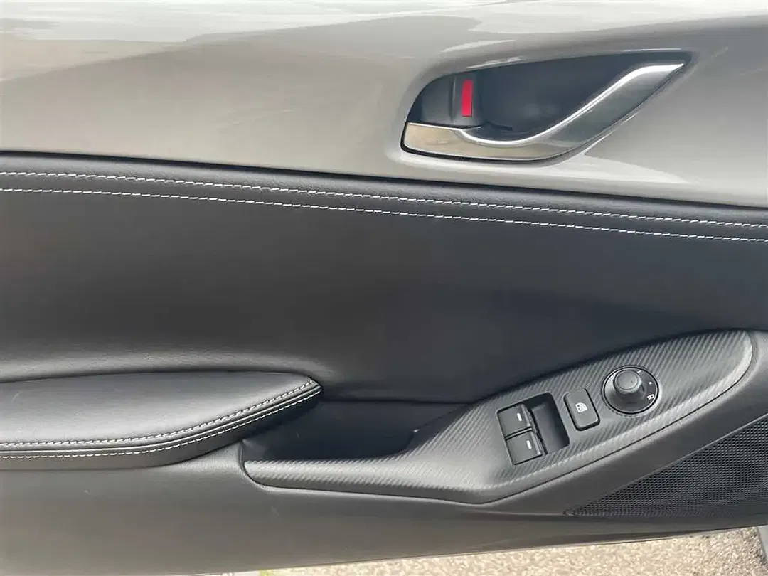 Mazda MX-5 Exclusive-Line - Thumbnail 11
