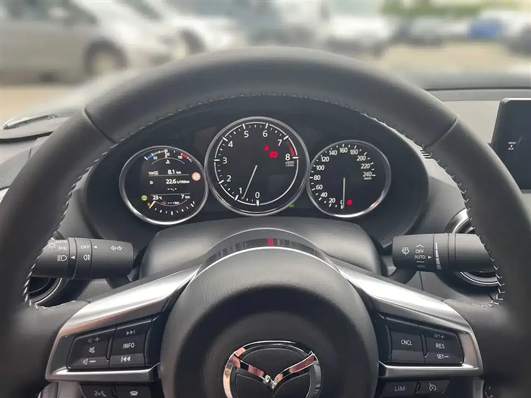 Mazda MX-5 Exclusive-Line - Thumbnail 13