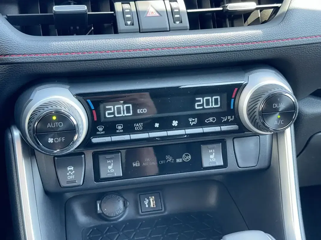 Suzuki Across Hybrid 4x4 Comfort+ - Thumbnail 18