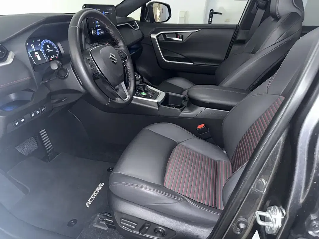 Suzuki Across Hybrid 4x4 Comfort+ - Thumbnail 8