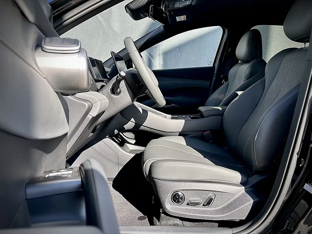 BYD Atto 3 Design - Thumbnail 7