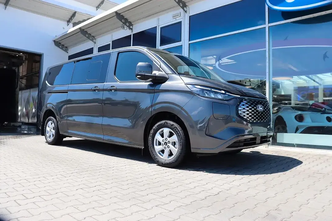 Ford Transit Custom Limited - foto 1