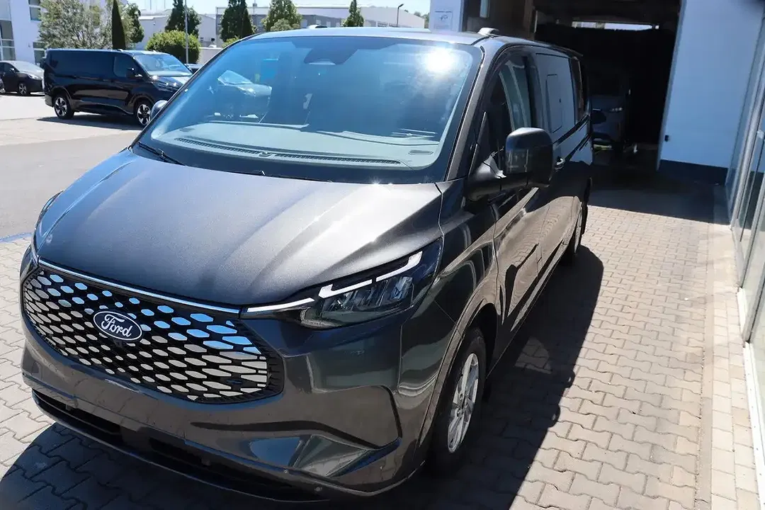 Ford Transit Custom Limited - Thumbnail 5