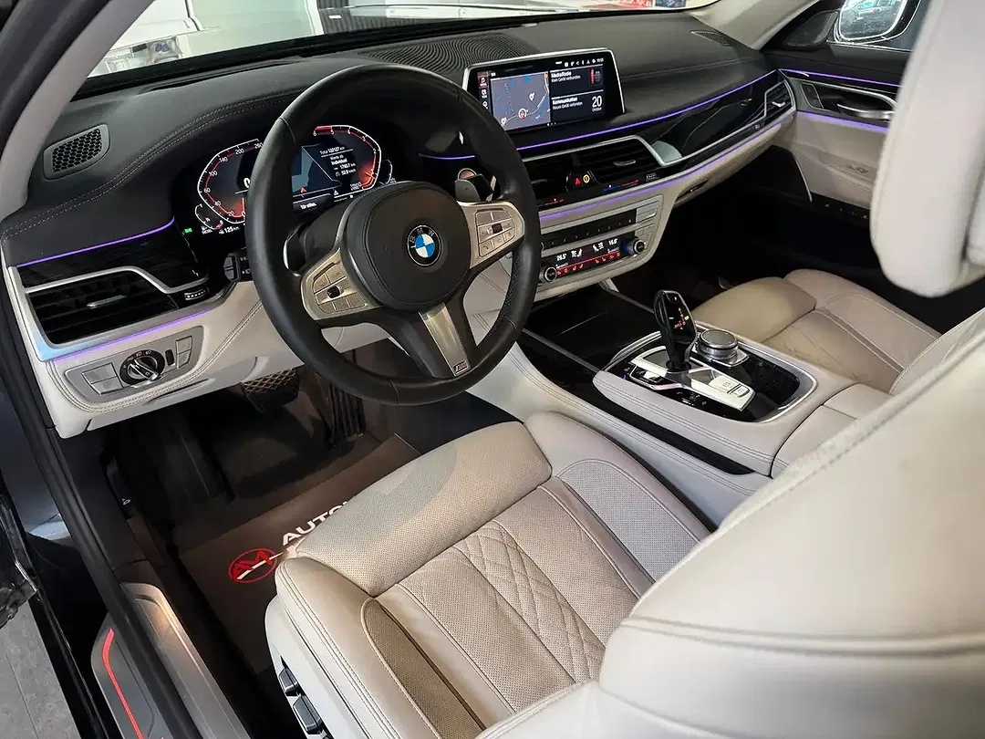 BMW 740 xDrive - Thumbnail 13