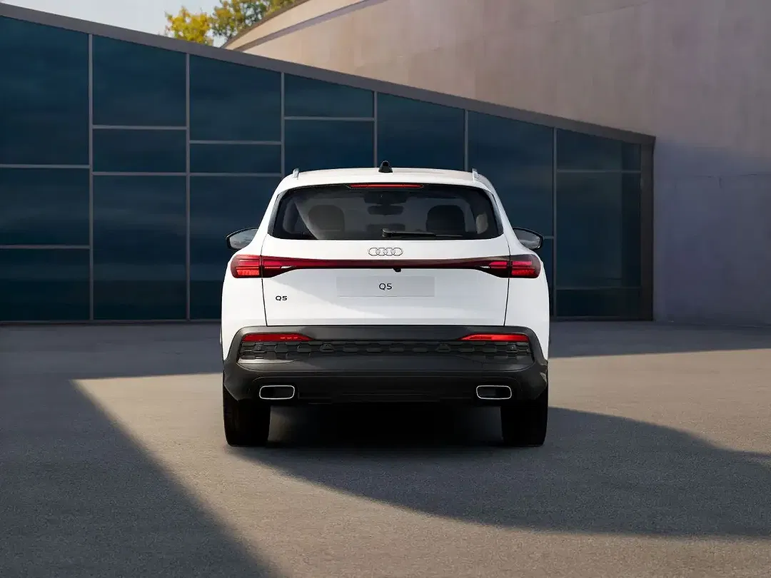 Audi Q5 TFSI S tronic - Thumbnail 5