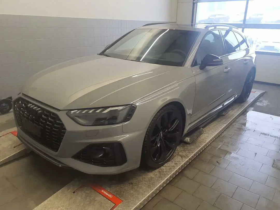 Audi RS4 Avant - Afbeelding 1