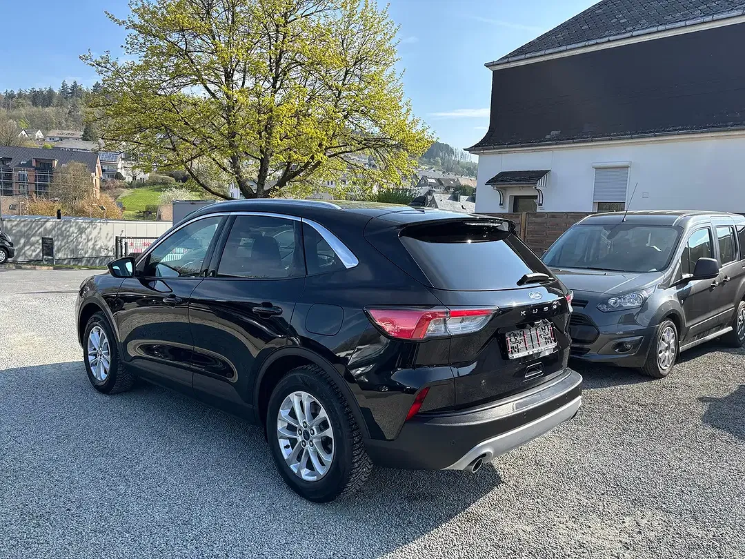 Ford Kuga Titanium - Thumbnail 4