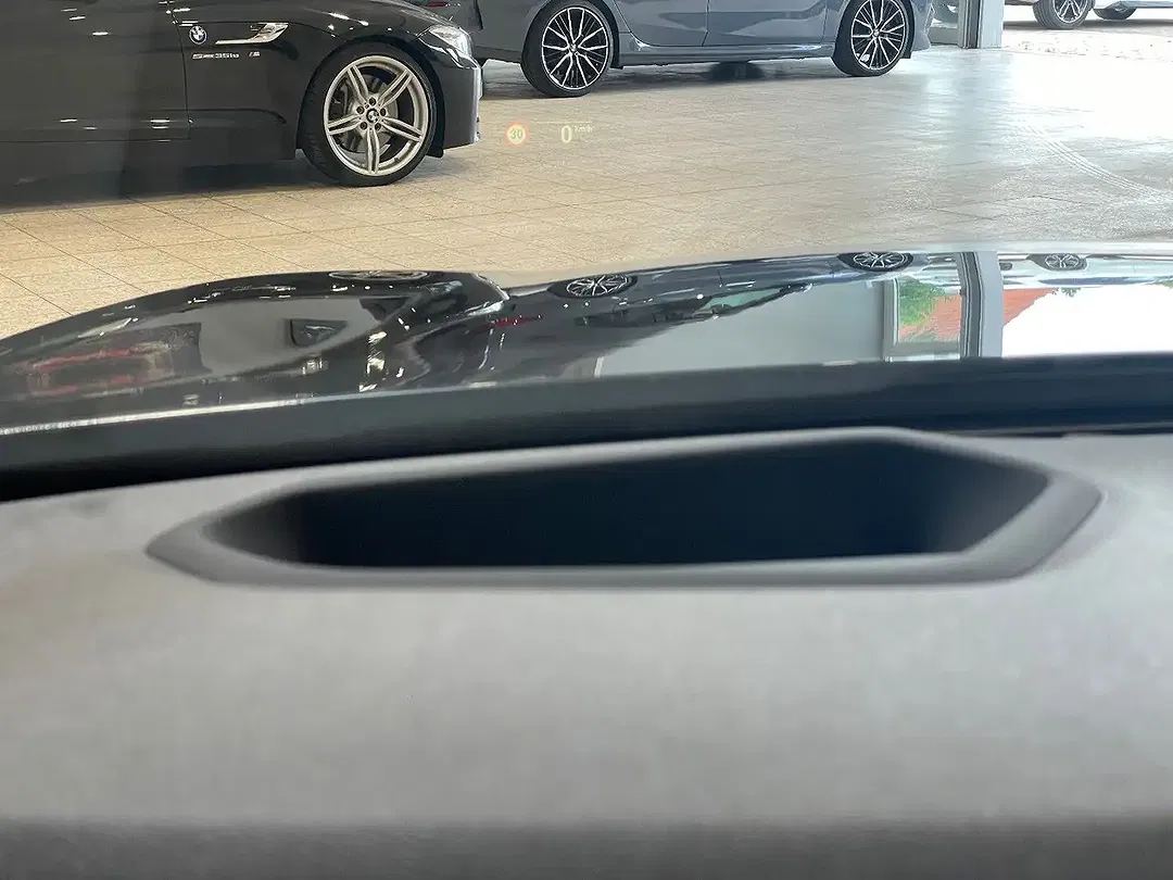 BMW 530 Touring M Sport - Thumbnail 12