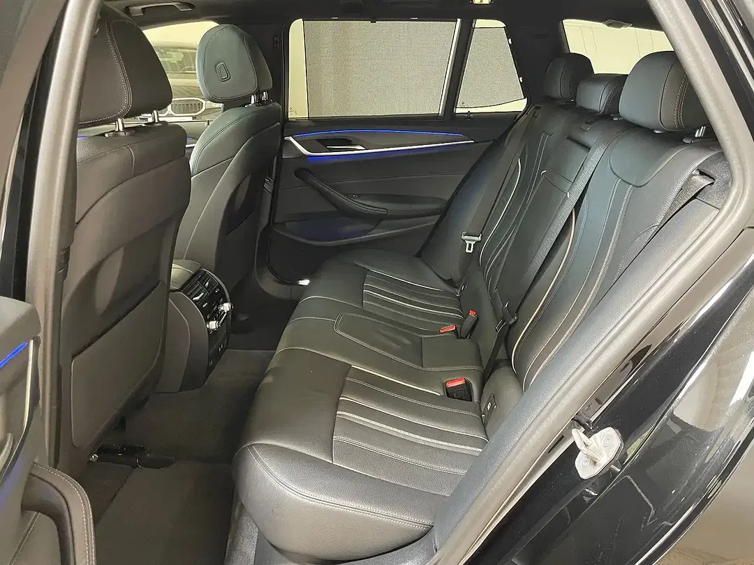 BMW 530 Touring M Sport - Thumbnail 18