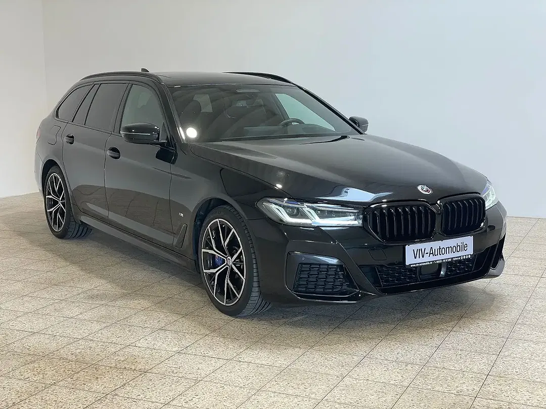 BMW 530 Touring M Sport - Thumbnail 3