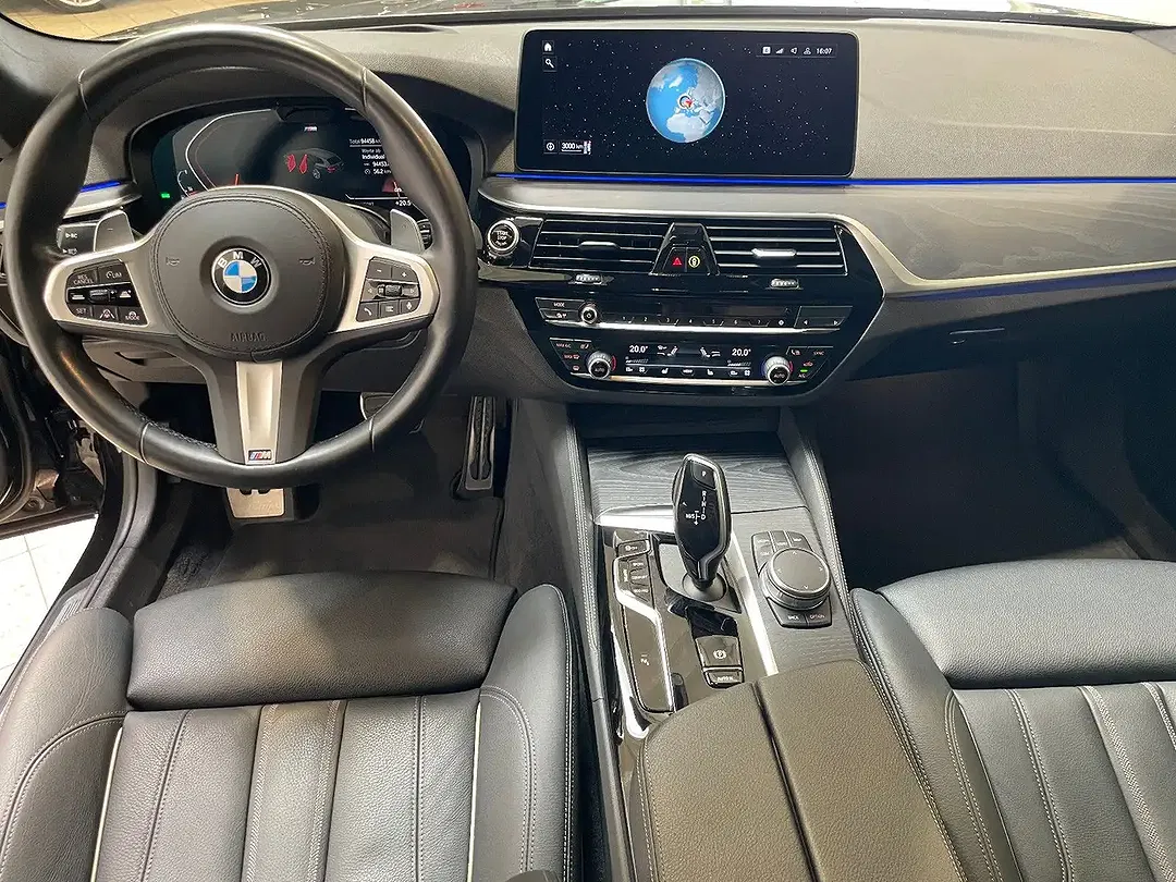 BMW 530 Touring M Sport - Thumbnail 9