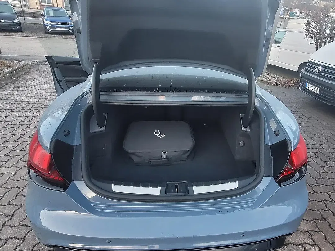 Audi e-tron GT quattro Base - Thumbnail 6