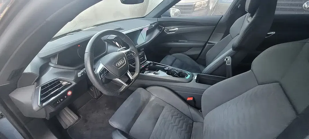 Audi e-tron GT quattro Base - Thumbnail 5