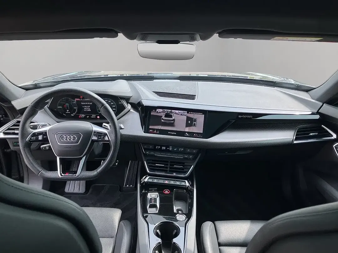 Audi e-tron GT quattro RS - Thumbnail 11