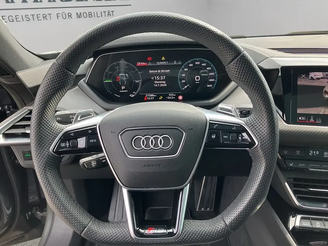 Audi e-tron GT quattro RS - Thumbnail 12