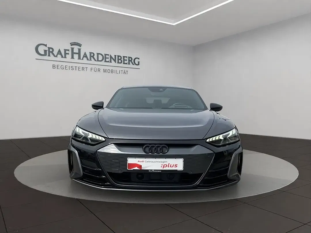 Audi e-tron GT quattro RS - Thumbnail 3