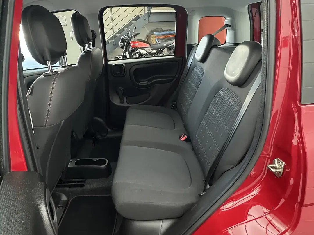 Fiat Panda 1.0 Hybrid RED Cross - Thumbnail 12