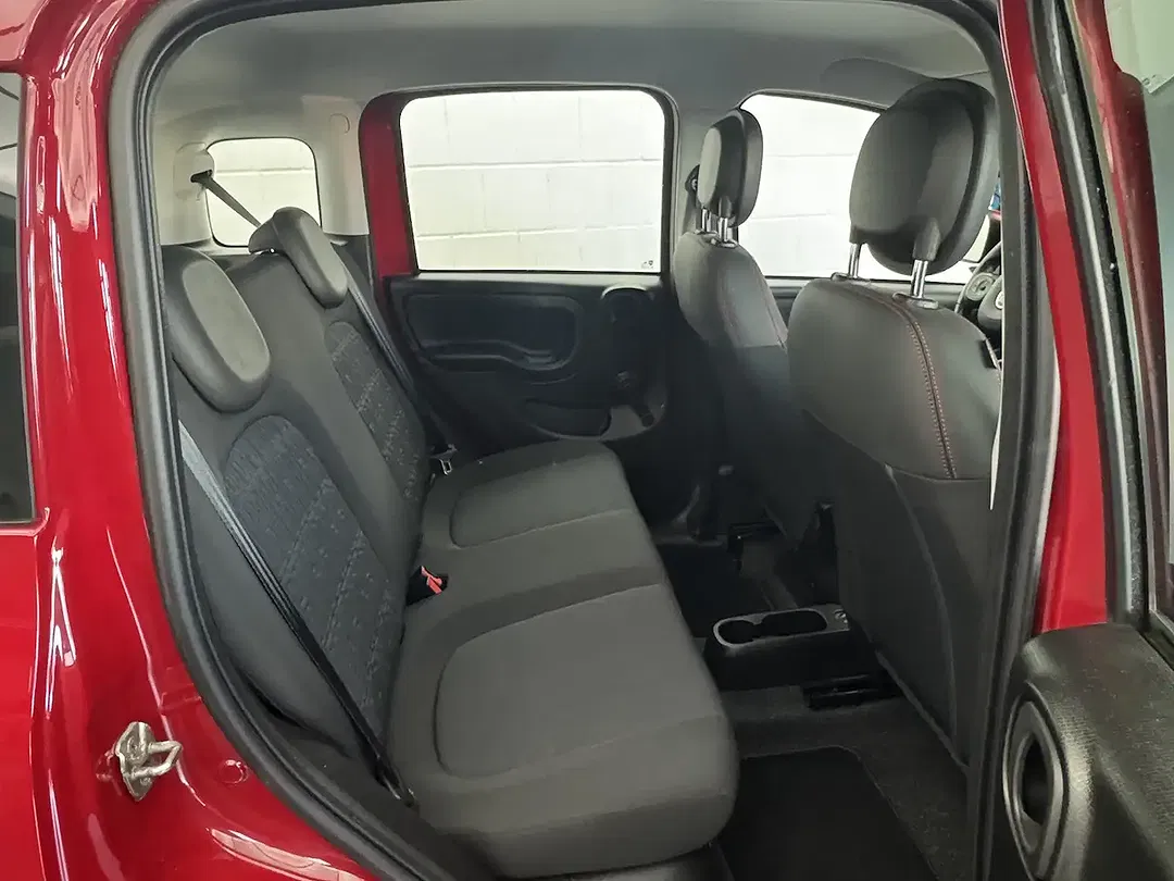 Fiat Panda 1.0 Hybrid RED Cross - Thumbnail 14