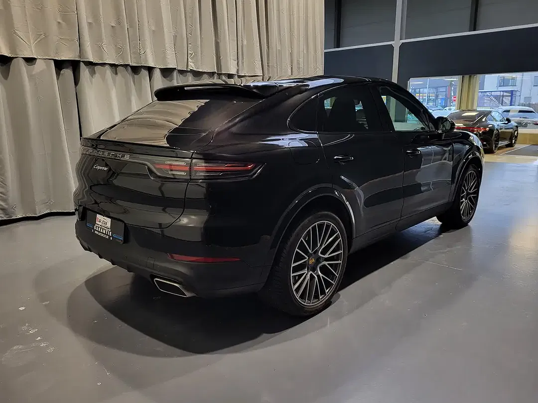 Porsche Cayenne E-Hybrid Sport Chrono - Thumbnail 4