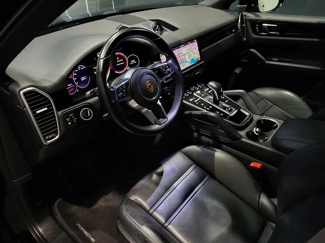 Porsche Cayenne E-Hybrid Sport Chrono - Thumbnail 6