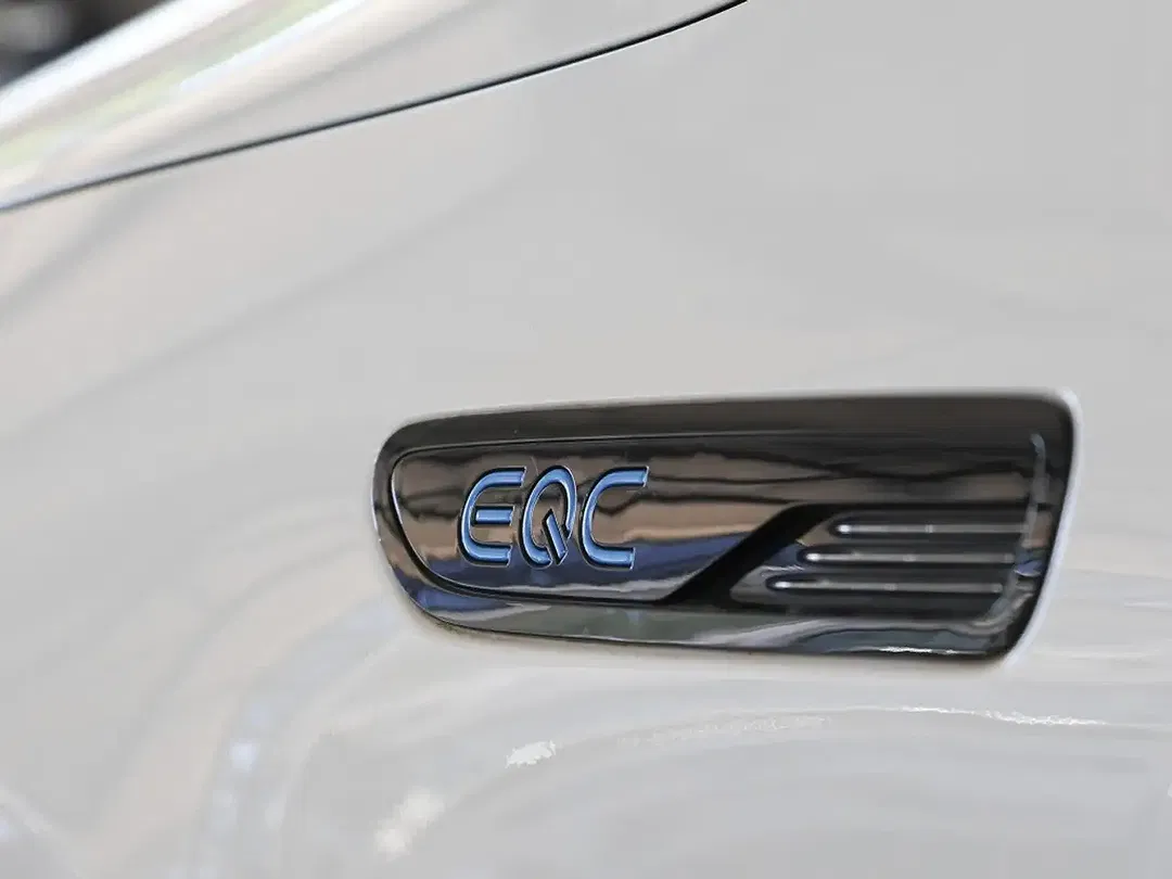 Mercedes-Benz EQC 400 4MATIC - Thumbnail 9