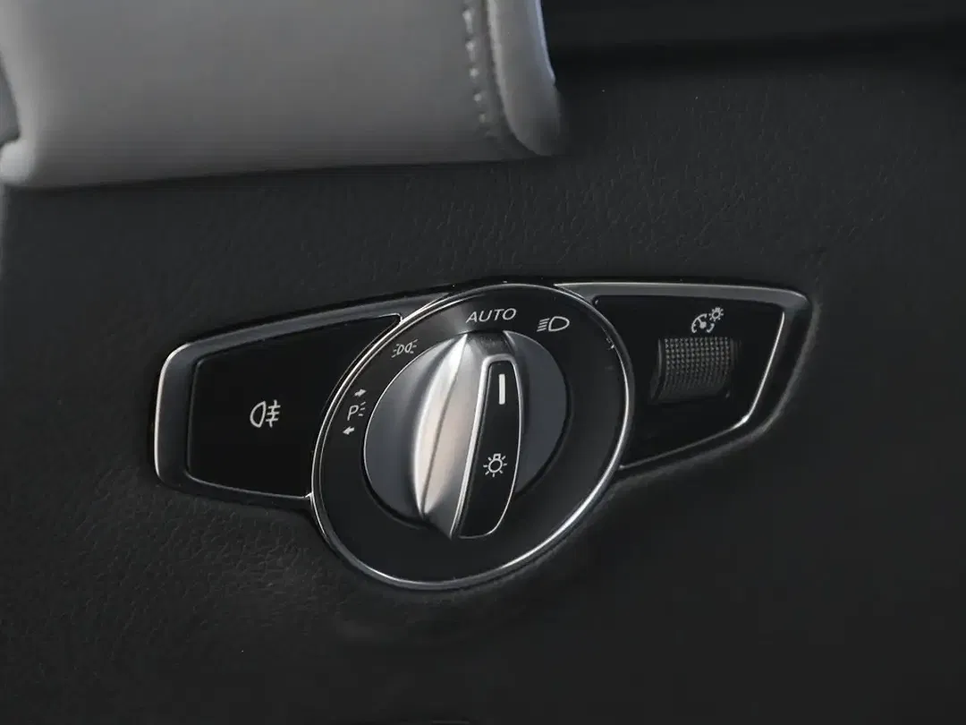 Mercedes-Benz EQC 400 4MATIC - Thumbnail 14