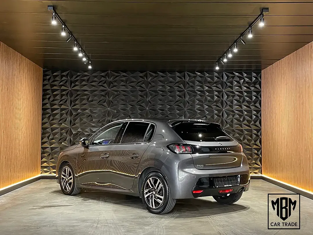 Peugeot 208 PureTech Allure - Thumbnail 2