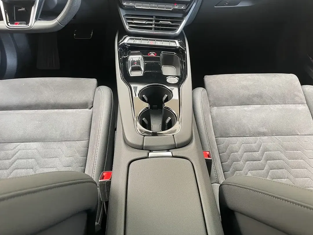 Audi e-tron GT quattro - Thumbnail 12