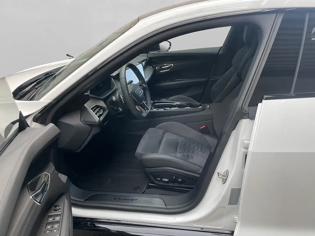 Audi e-tron GT quattro - Thumbnail 7