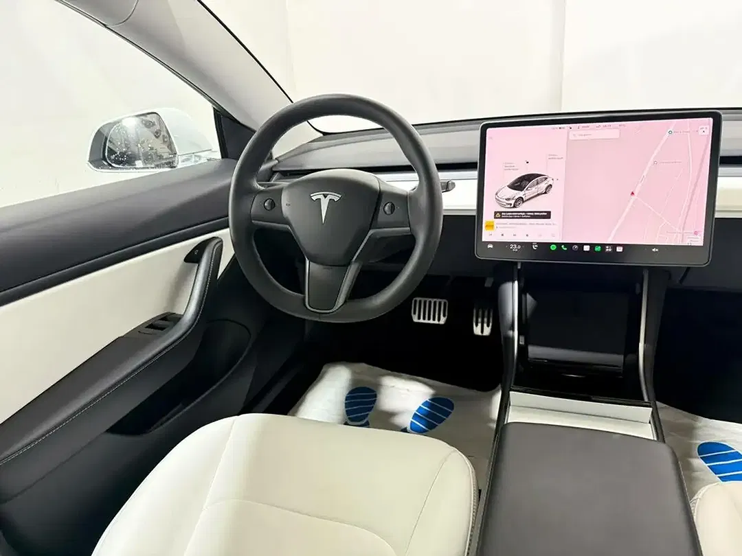 Tesla Model 3 75 kWh AWD Long Range - Thumbnail 6