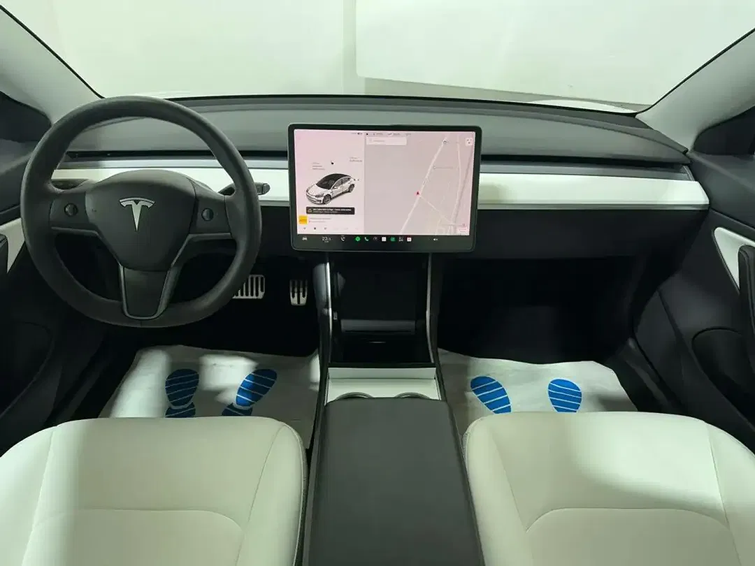 Tesla Model 3 75 kWh AWD Long Range - Thumbnail 9