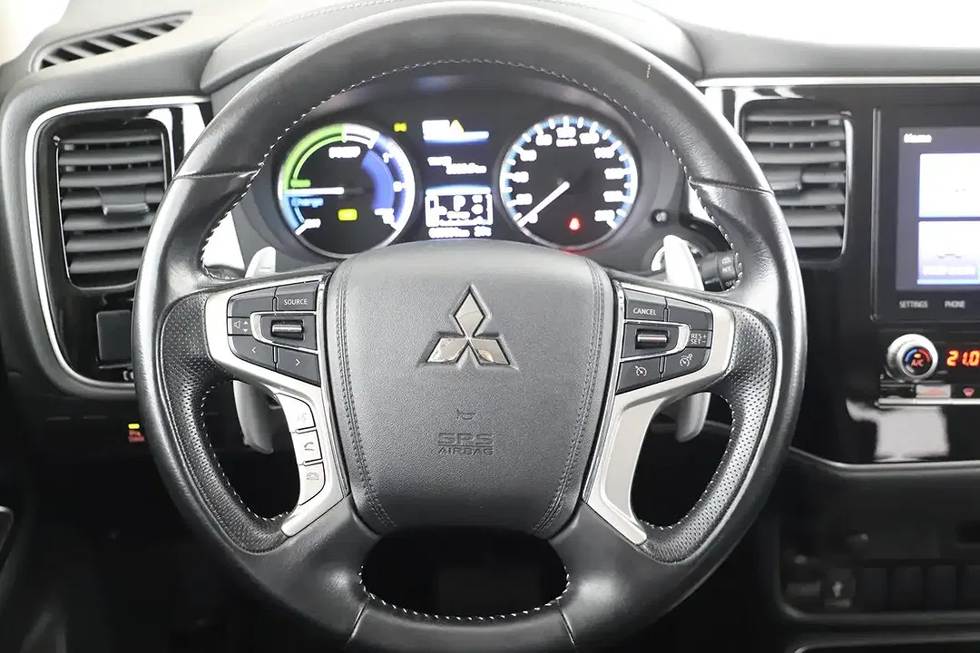 Mitsubishi Outlander PHEV 4WD Intense - Thumbnail 5