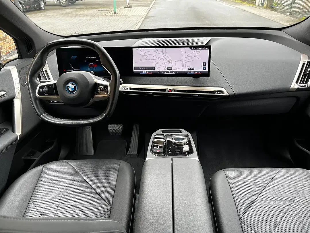 BMW iX xDrive Sport - Thumbnail 5