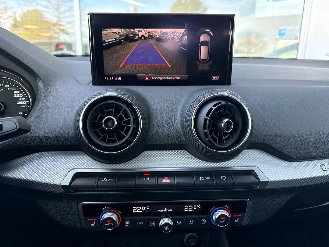 Audi Q2 30 TFSI - Thumbnail 10