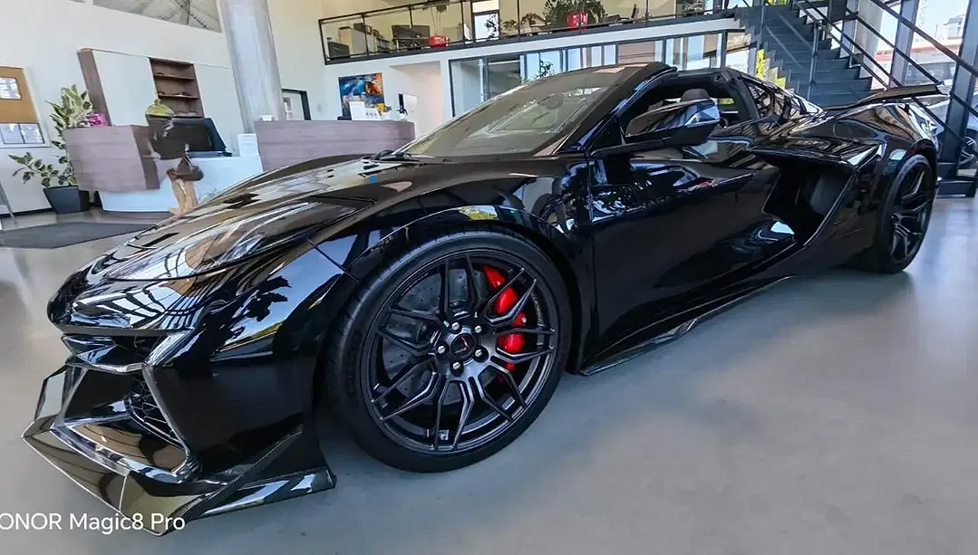Corvette Z06 Z07 Coupe 3LZ - Thumbnail 4