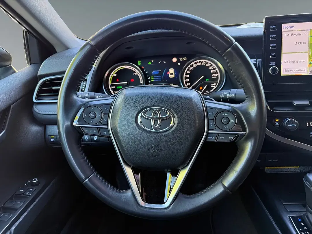 Toyota Camry Hybrid Executive - Thumbnail 12