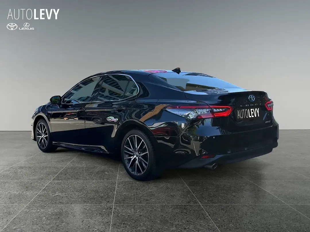 Toyota Camry Hybrid Executive - Thumbnail 3