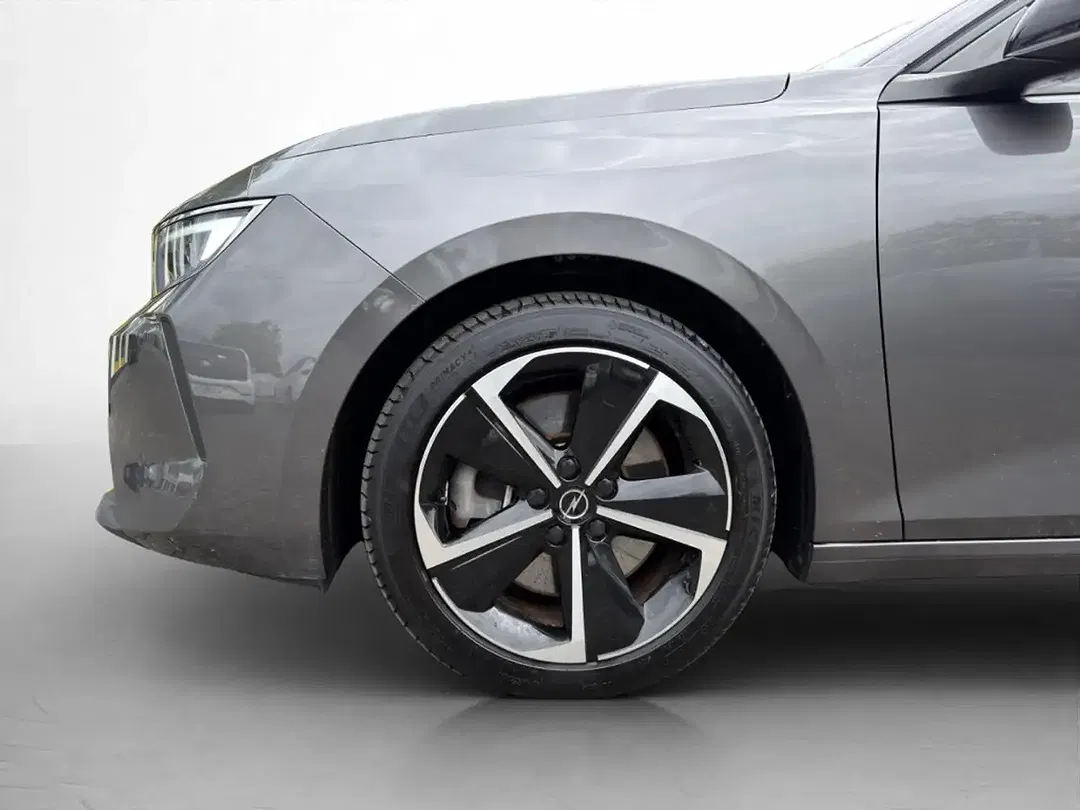 Opel Astra PHEV Edition - Thumbnail 15