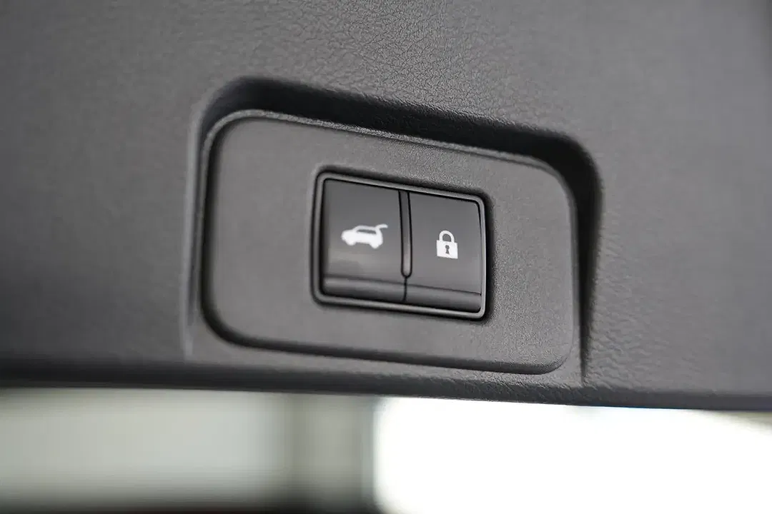 Nissan X-Trail AUT Tekna - Thumbnail 8