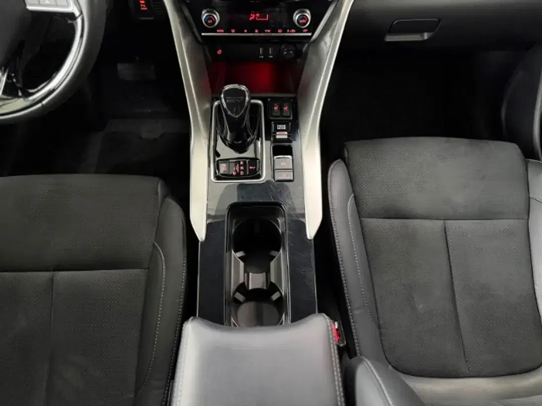 Mitsubishi Eclipse Cross 2.4 PHEV Hybrid Plus - foto 14
