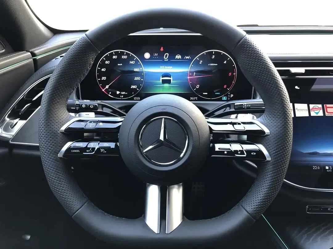 Mercedes-Benz E 450 4MATIC AMG MBUX Burmester Night - Thumbnail 10