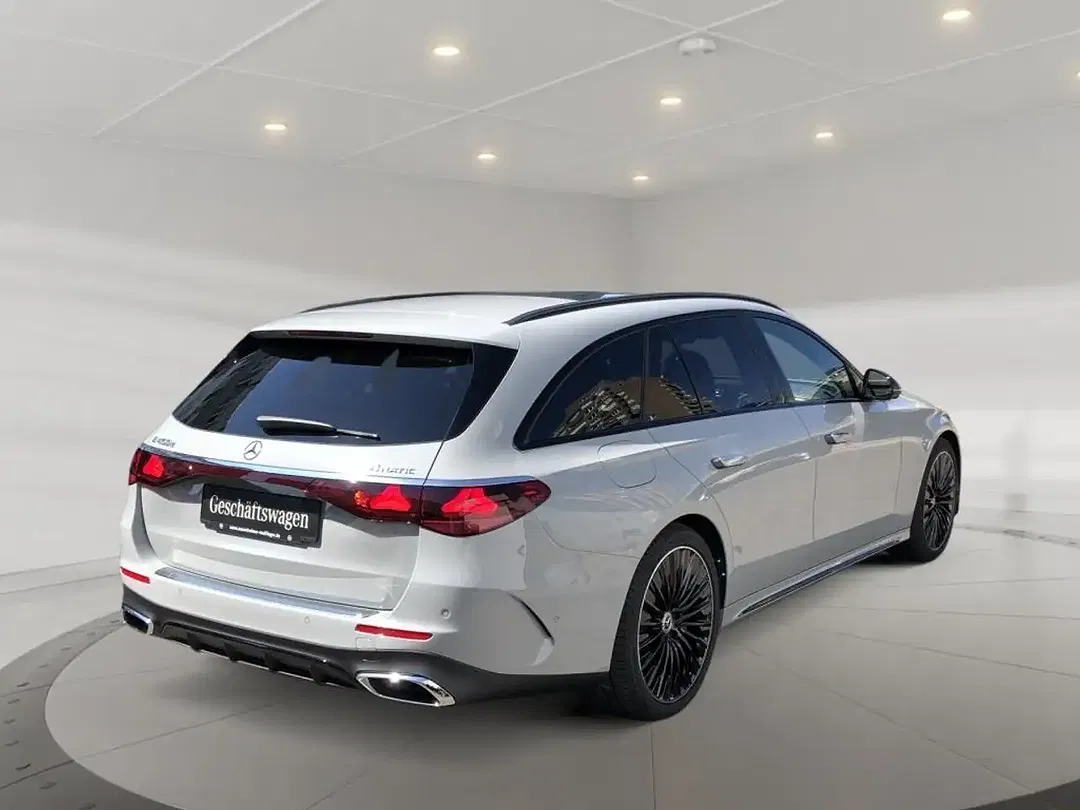 Mercedes-Benz E 450 4MATIC AMG MBUX Burmester Night - Thumbnail 2