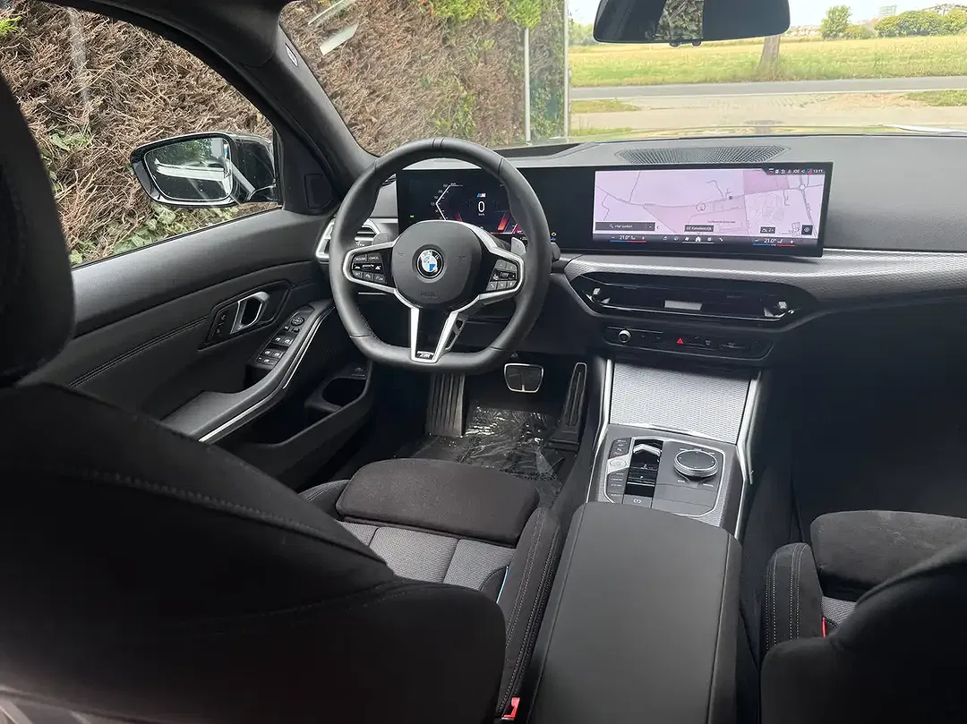 BMW 320 - Thumbnail 17
