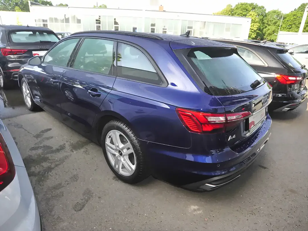 Audi A4 40 TDI S tronic quattro Avant - Thumbnail 2
