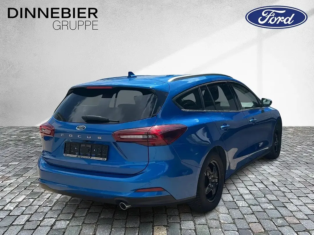 Ford Focus Titanium X - Thumbnail 3