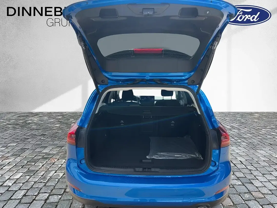 Ford Focus Titanium X - Thumbnail 6
